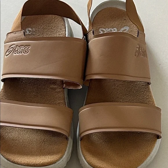 Asics tan caramel slip on elastic ankle strap size 12 Sandals - Picture 3 of 9